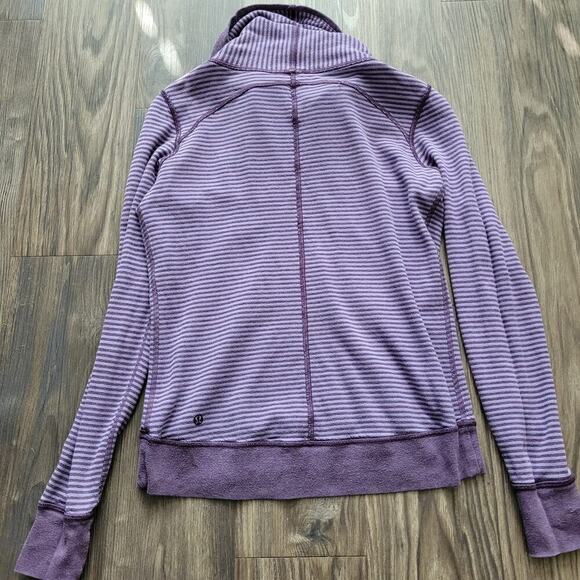 Lululemon Women's Pullover Sweatshirt Size S Purple Striped Reversible Cowl Neck - Picture 5 of 11